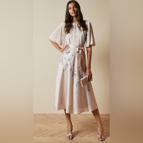 Ted Baker Dresses & Skirts - LIKE NEW, TED BAKER Women’s Bouquet Midi dress Light Pink. TED BAKER SIZE 1